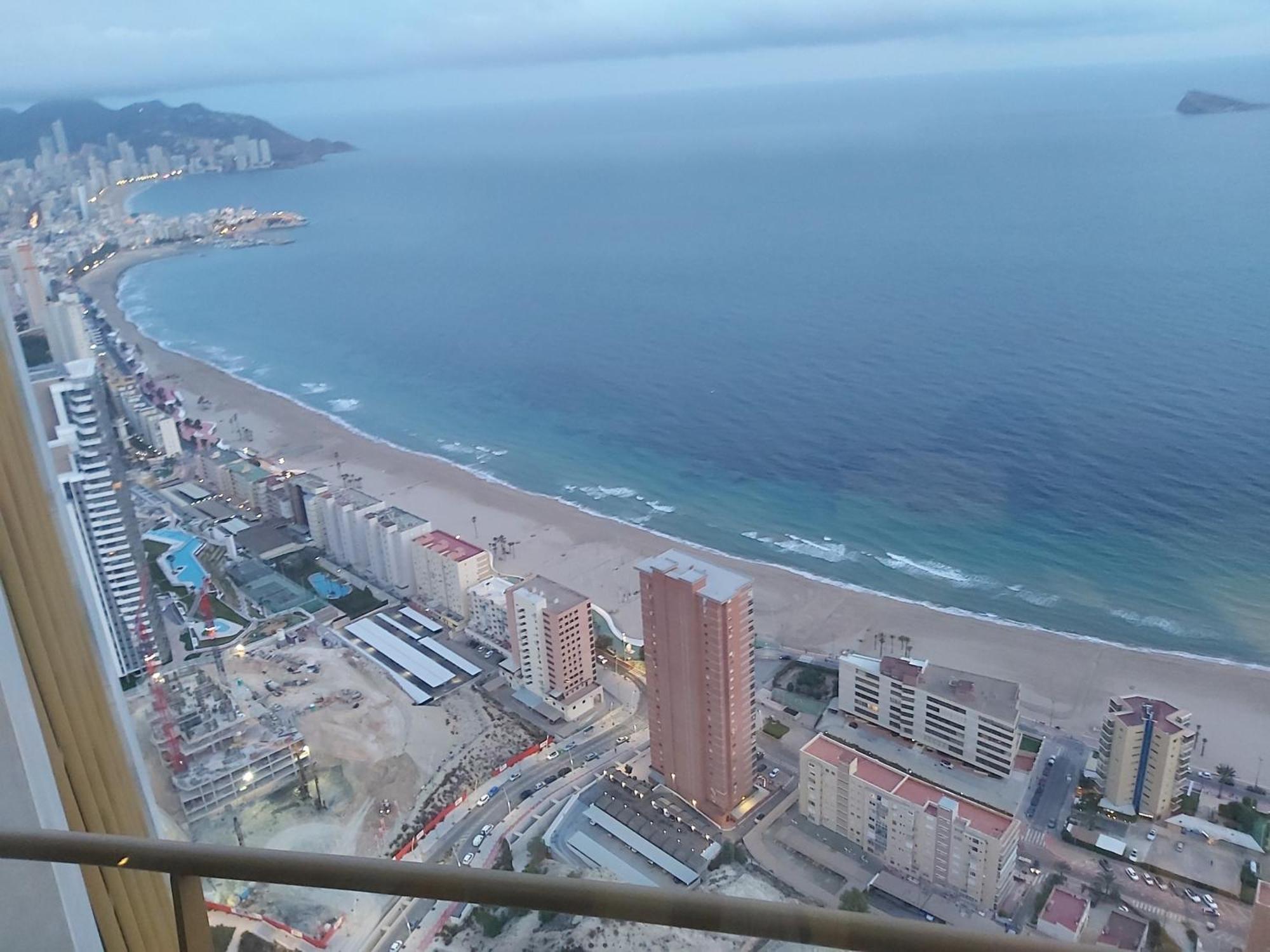 Intempo Luxury Ocean Views & Spa Resort Benidorm Exterior photo